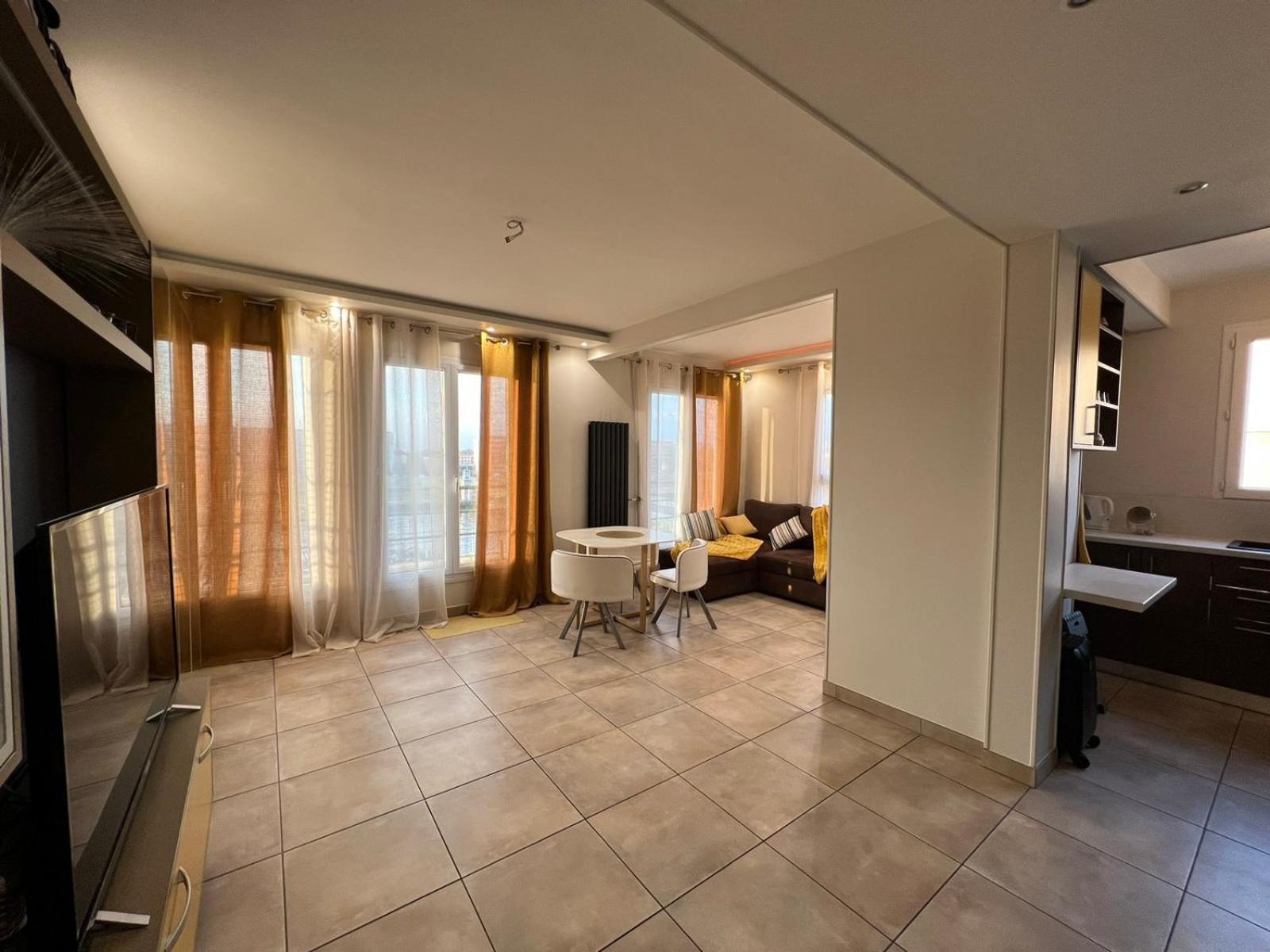 Chez Nata Apartment Руан Екстериор снимка
